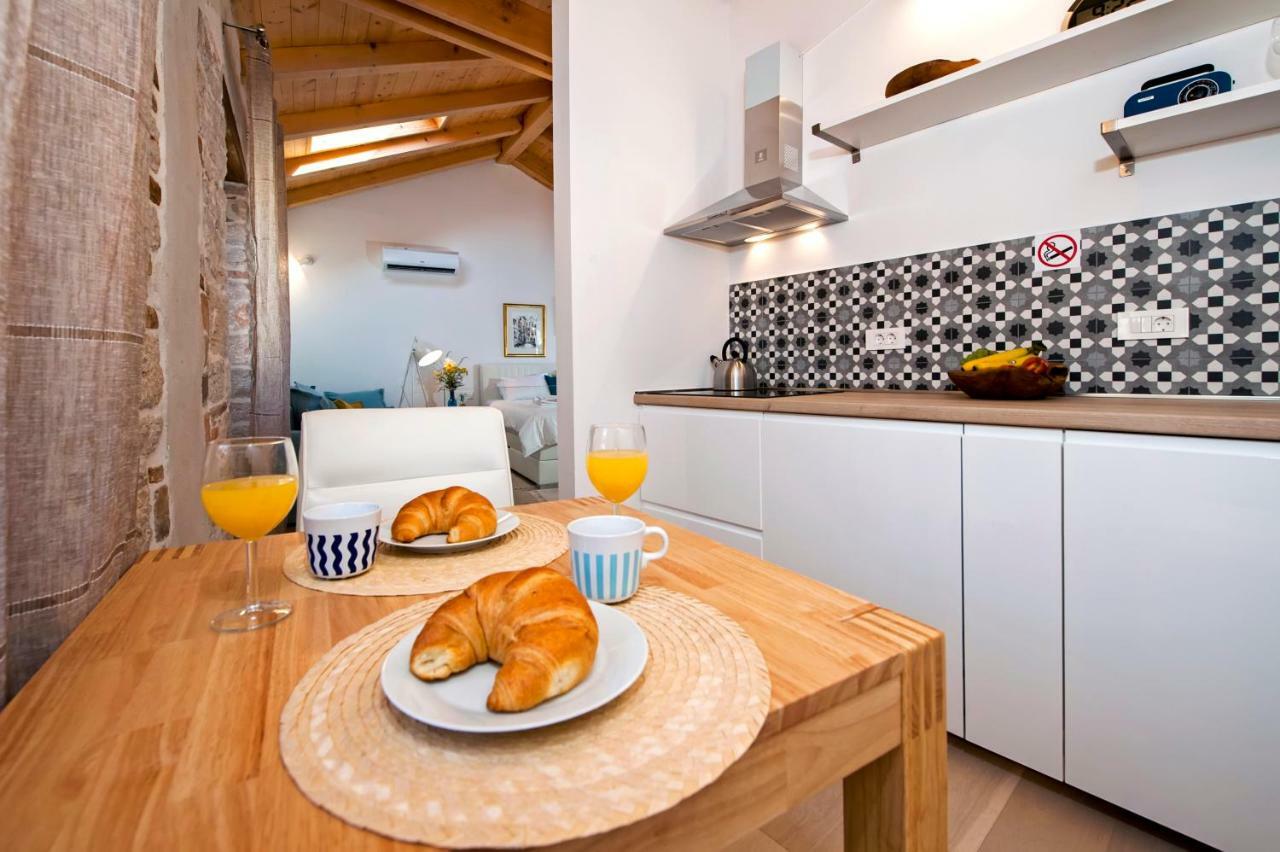Studio First Row To The Sea Rovinj Exterior foto